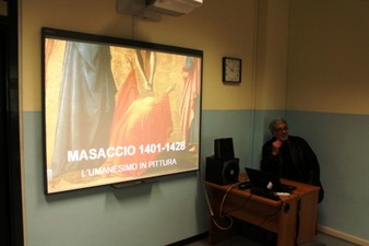 2014 in classe spiegando MasaccioRID.JPG